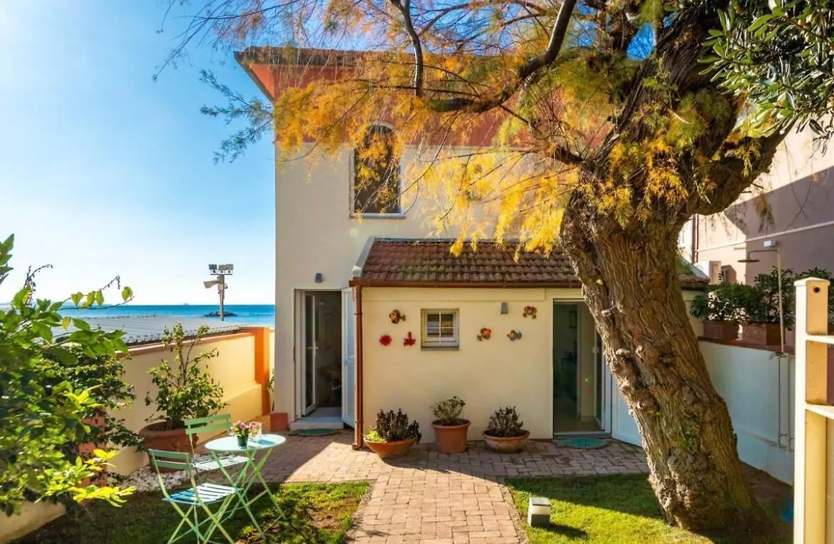 Villa Villino Gelli à Follonica